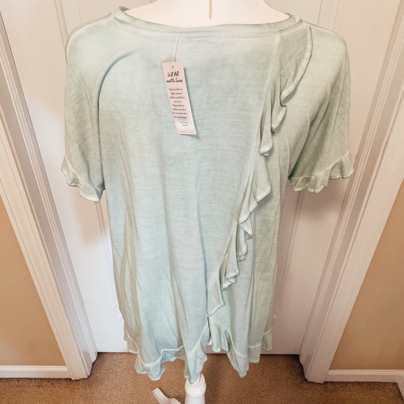 💚Light Green Ruffle Tunic💚 - Picture 2 of 4